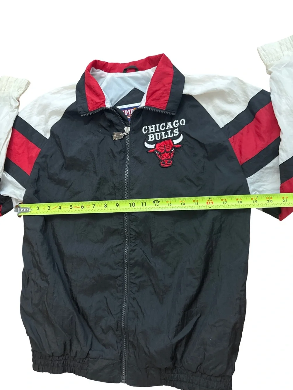 Vintage Chicago Bulls NBA Windbreaker Jacket Zip Youth L Jump Ball Club MJ 23
